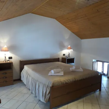 Holiday home Casa Stresa